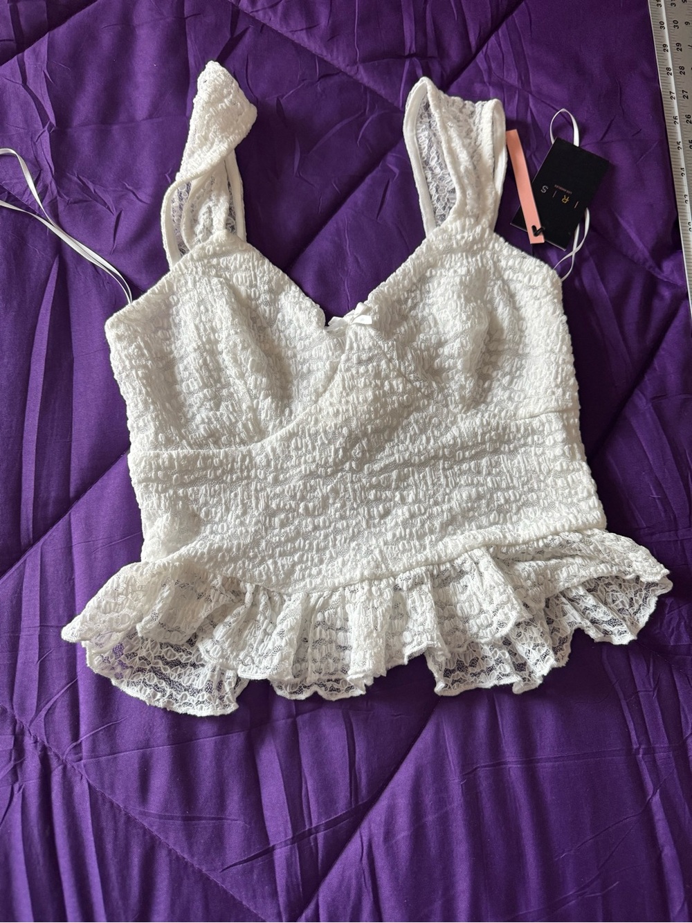 iris White Lace Ruffle Tank Top - Picture 2 of 5